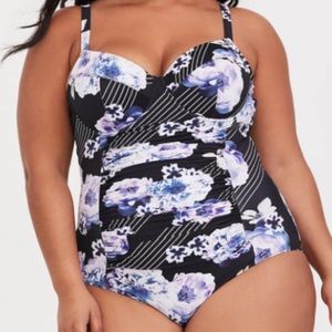 Torrid Floral Stripe One Piece Underwire Swimsuit 42F cup